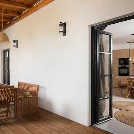 Andresitas Palace - Tropical Castle With Rooftop Terrace Villa *