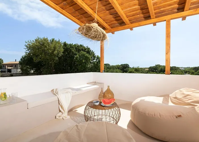 Andresitas Palace - Tropical Castle With Rooftop Terrace Villa