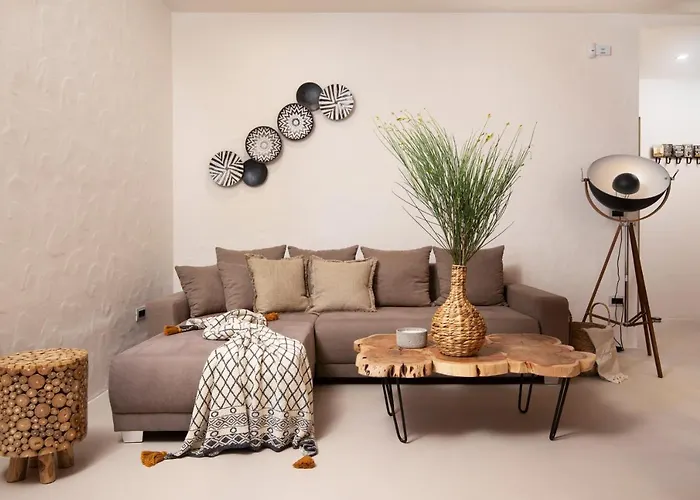 Andresitas Palace - Tropical Castle With Rooftop Terrace Villa