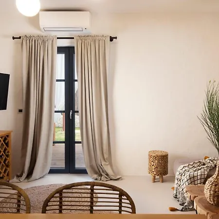 Andresitas Palace - Tropical Castle With Rooftop Terrace