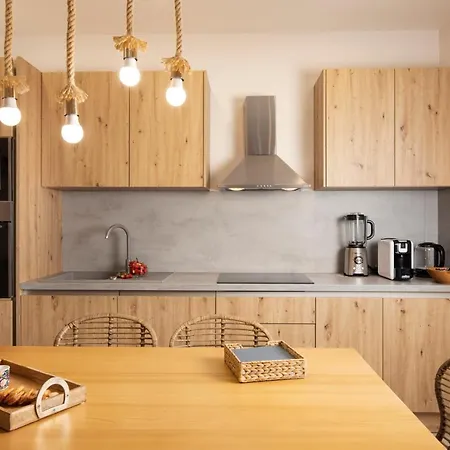 Villa Andresitas Palace - Tropical Castle With Rooftop Terrace *